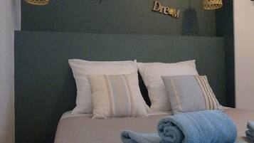 1 bedroom, free WiFi, bed sheets