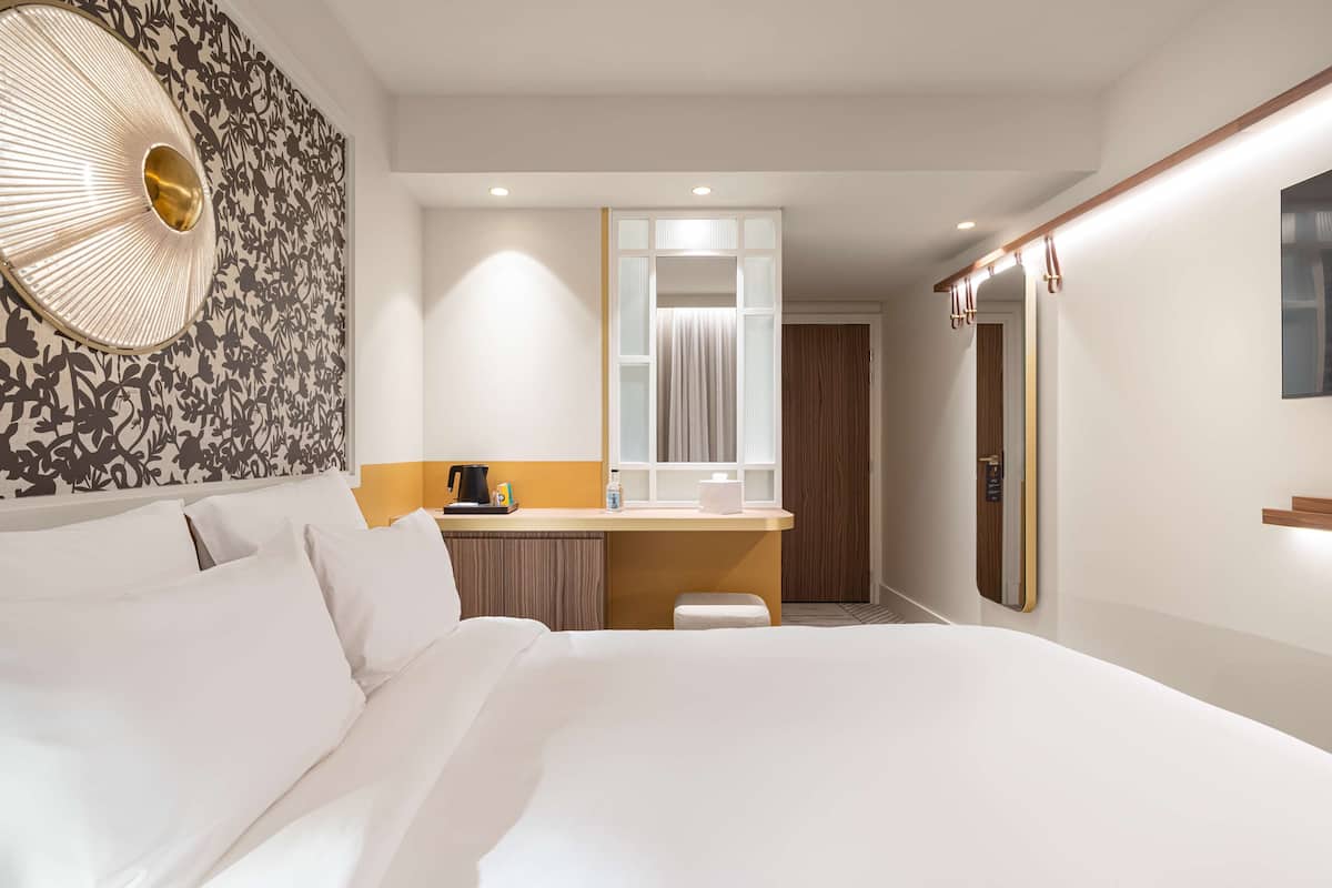 Standard Room | In-room safe, individually furnished, desk, laptop workspace