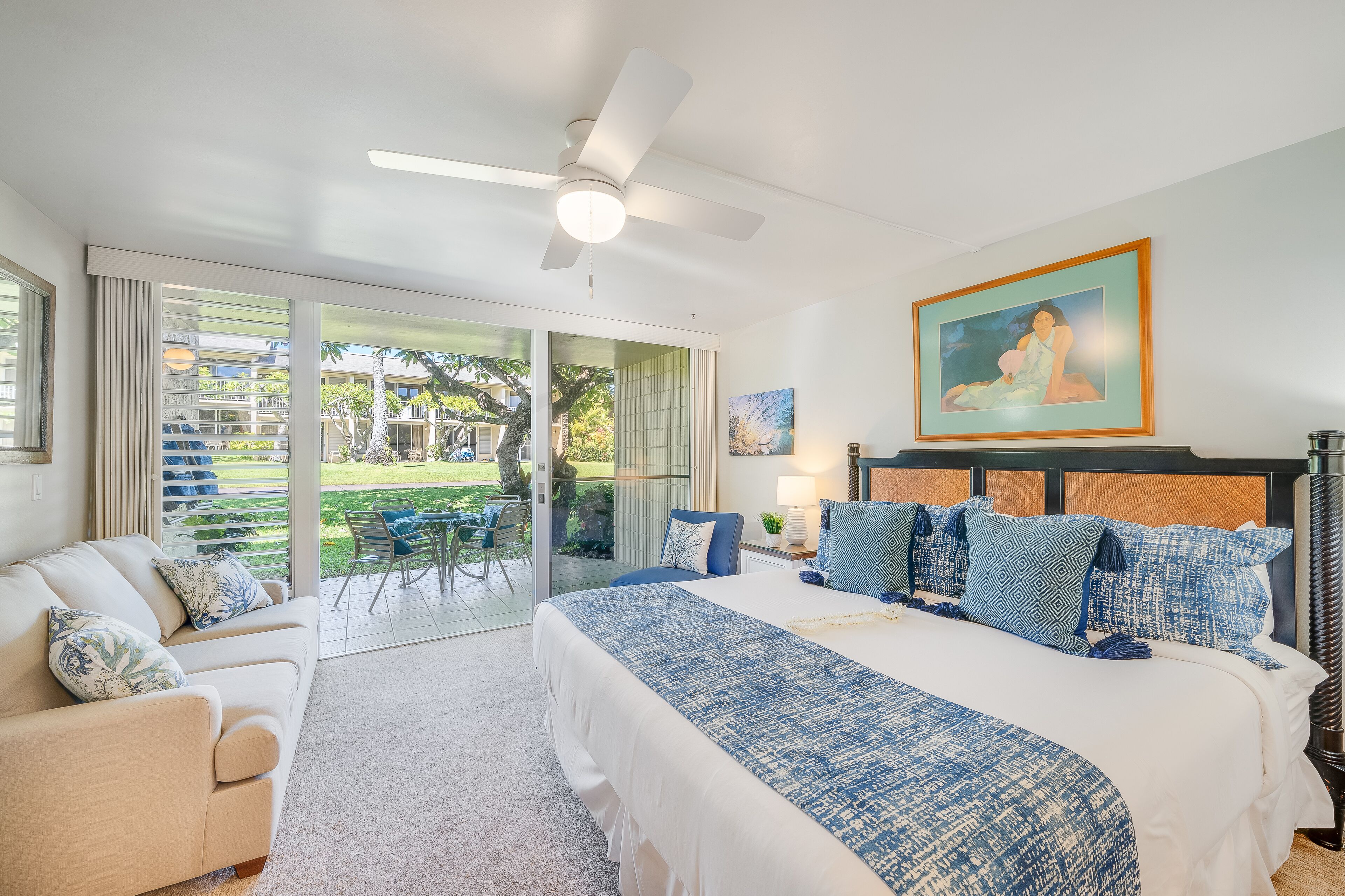 NS C120 Discounted Rates Thru December at Remodeled Studio w Patio Pool Hot Tub