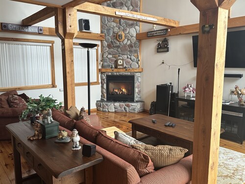 Spacious Vacation home in Chimney Hill near Mt Snow