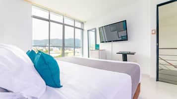 Superior Double Room | Hypo-allergenic bedding, minibar, desk, free WiFi