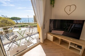 Interior - HomeHolidaysRentals Eiffel - Costa Barcelona (Pineda de Mar)