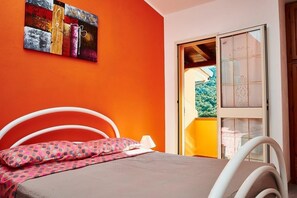 2 chambres, lit parapluie