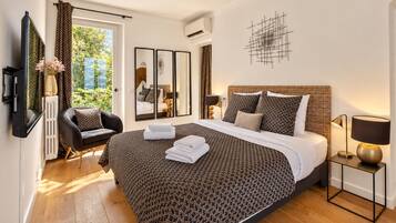 5 bedrooms, iron/ironing board, travel cot, WiFi