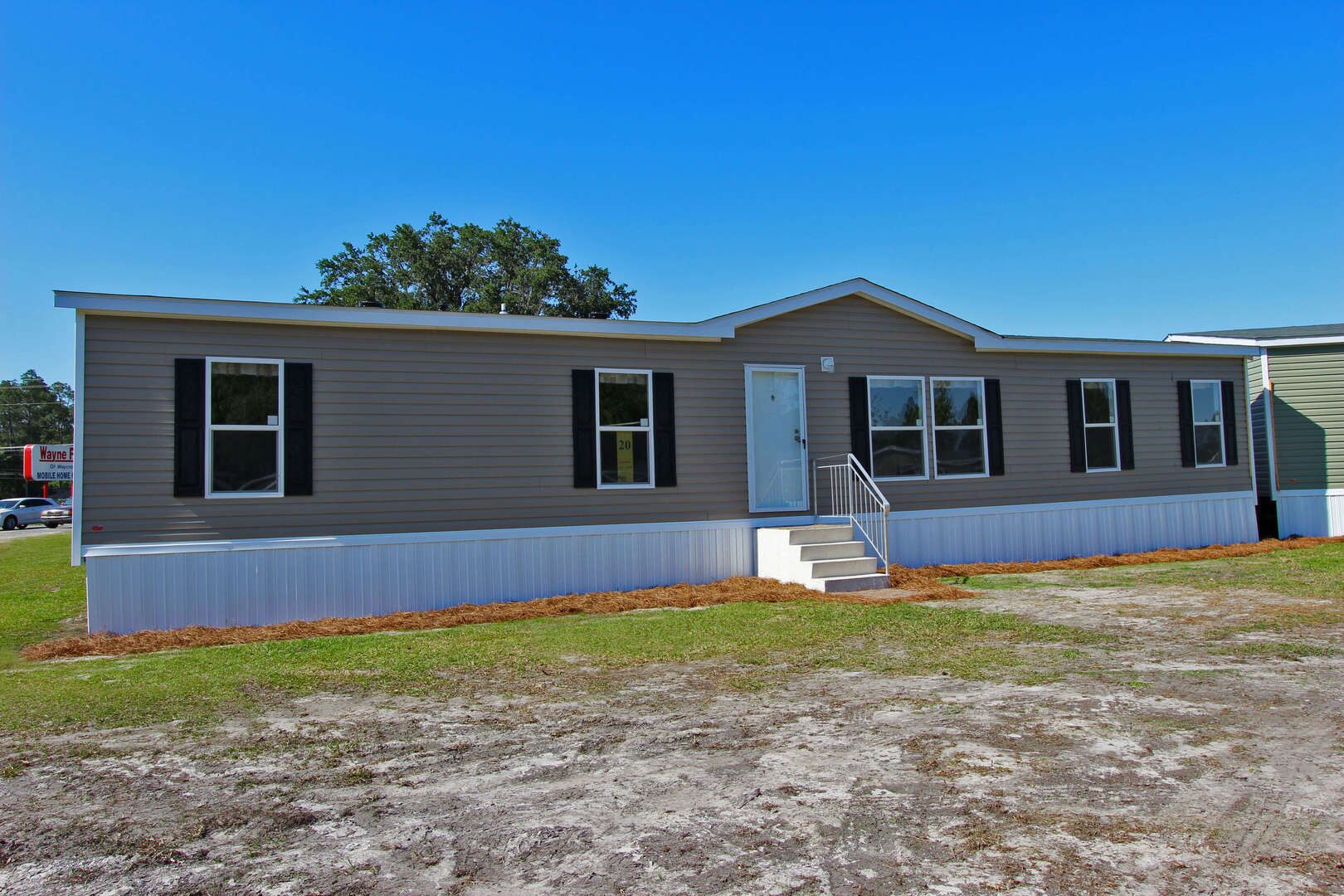 "CORNER IN THE WILD" Beautiful Private Acre in Crystal River.