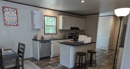 "CORNER IN THE WILD" Beautiful Private Acre in Crystal River.