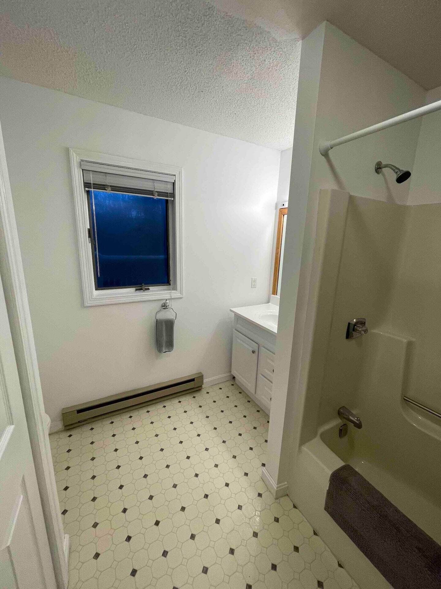 Vermont Home! Mt Snow, 10 min. away, Let’s Go!!!