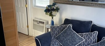 Cozy Comfortable Cottage for One or Two Guest