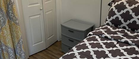 1 camera, ferro/asse da stiro, Wi-Fi gratuito, lenzuola