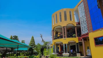 Fachada da propriedade