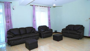 Unclassified image, 5 of 21, button - Kamwe Kamwe Hotel & Spa (Kasese)