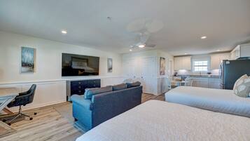 2 slaapkamers, een strijkplank/strijkijzer, gratis wifi, beddengoed