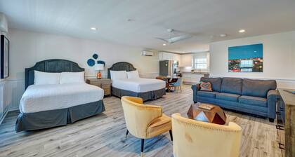 Saltwater Suites, 206 Queen 2nd Floor