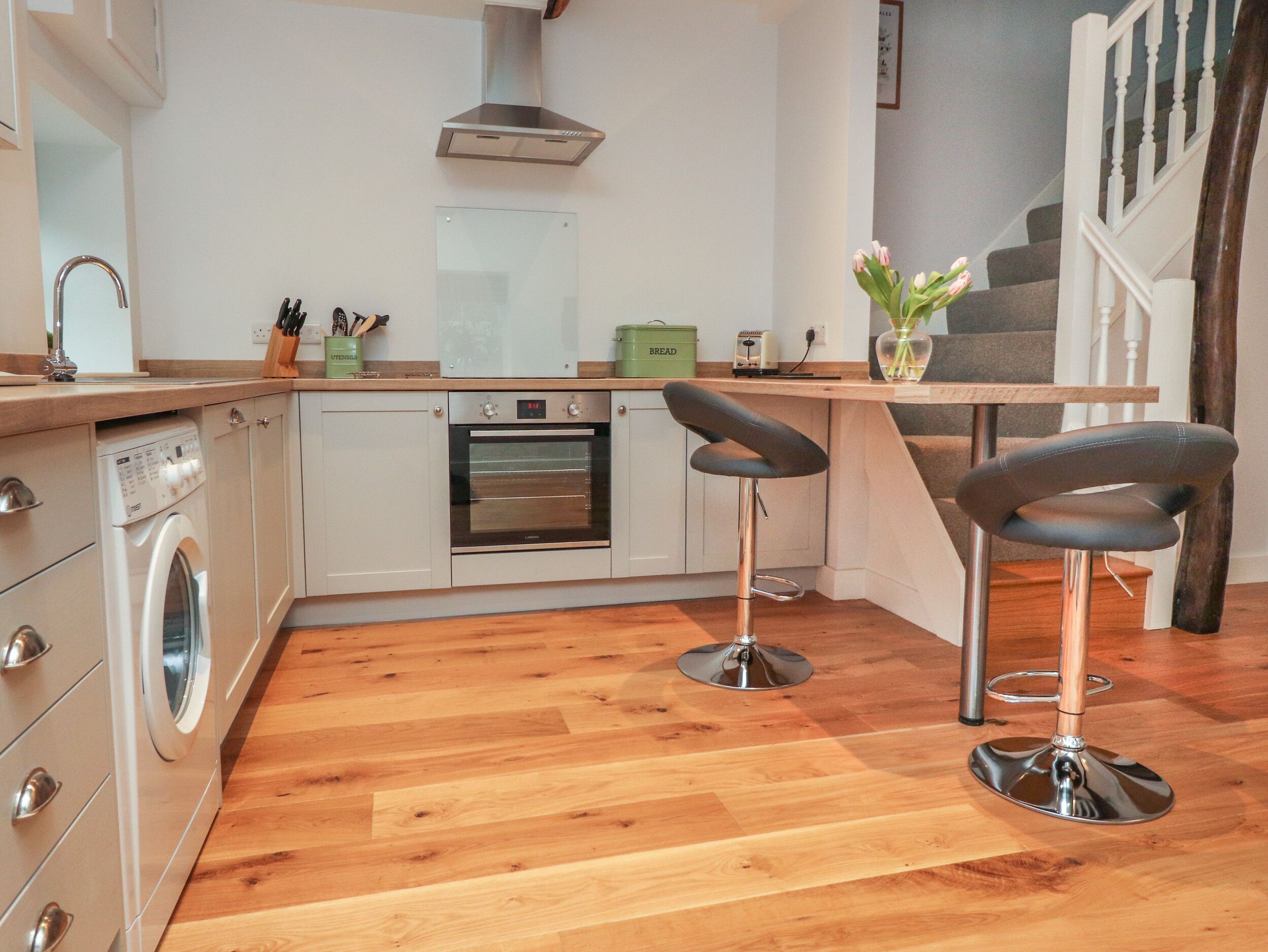 Småhus | Eget kjøkken | Kjøleskap, oppvaskmaskin, vannkoker og brødrister