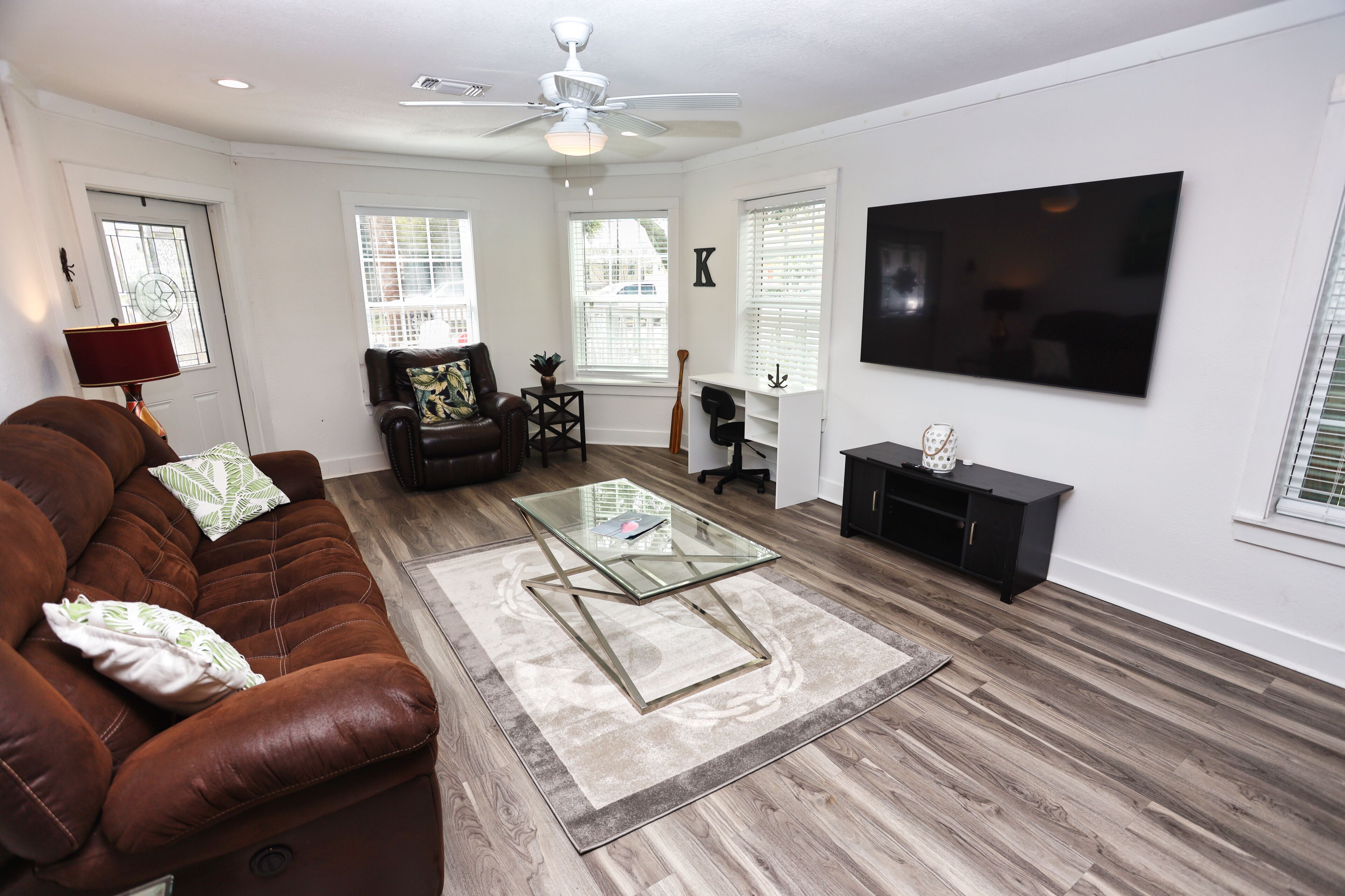 Kraken | Lower unit | Quick stroll to the beach!