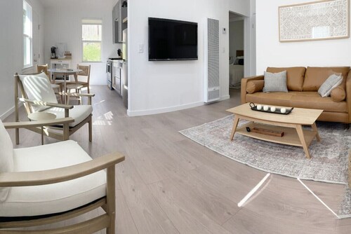 Midway Napa and SF - 5G Wi-Fi & private yard