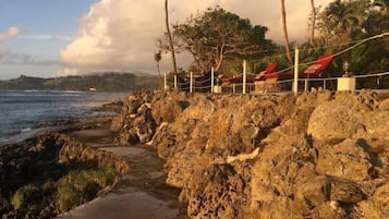 Liegestühle, Strandtücher