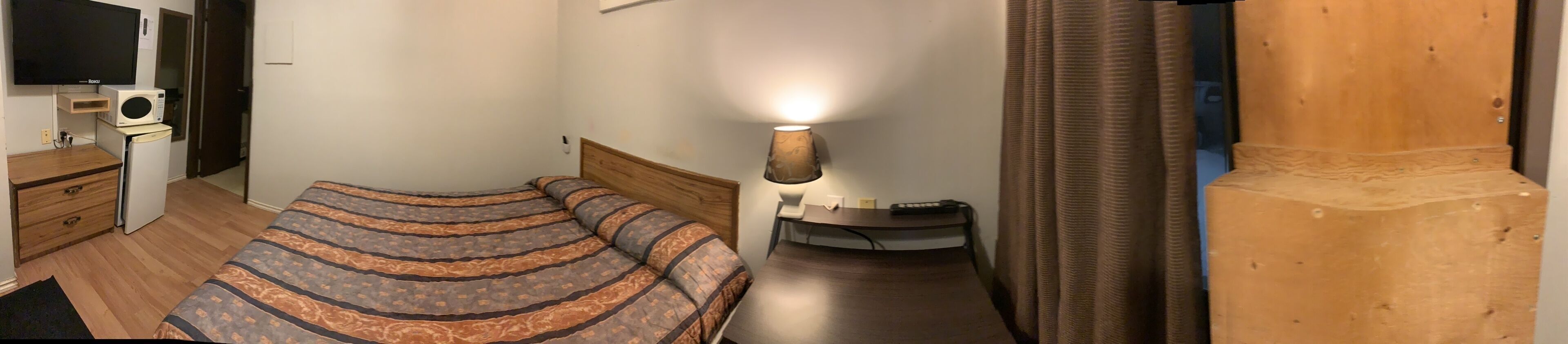 Desk, laptop workspace, free WiFi, bed sheets
