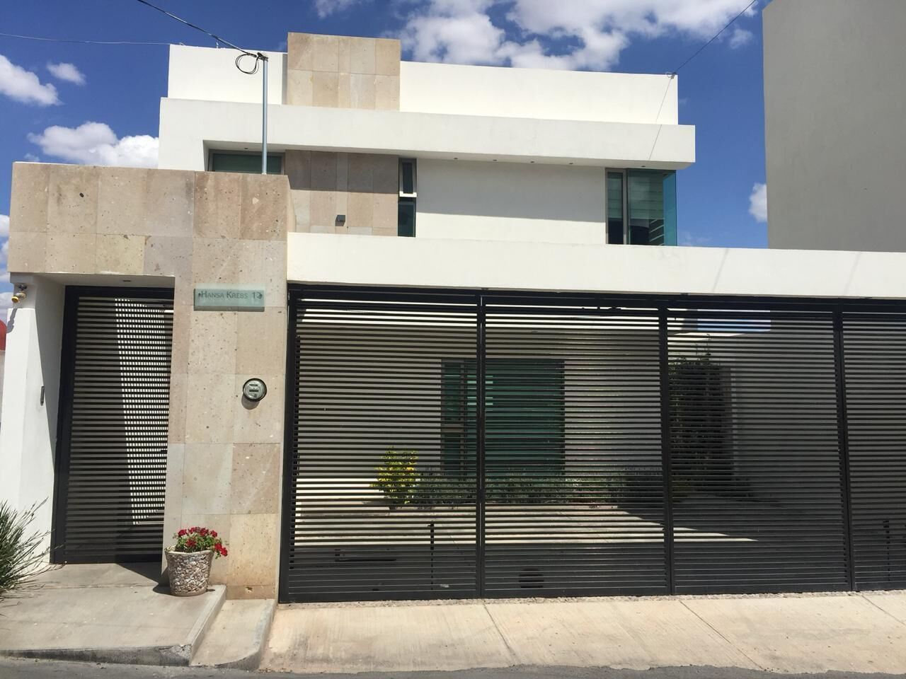 Good location near stores restaurants