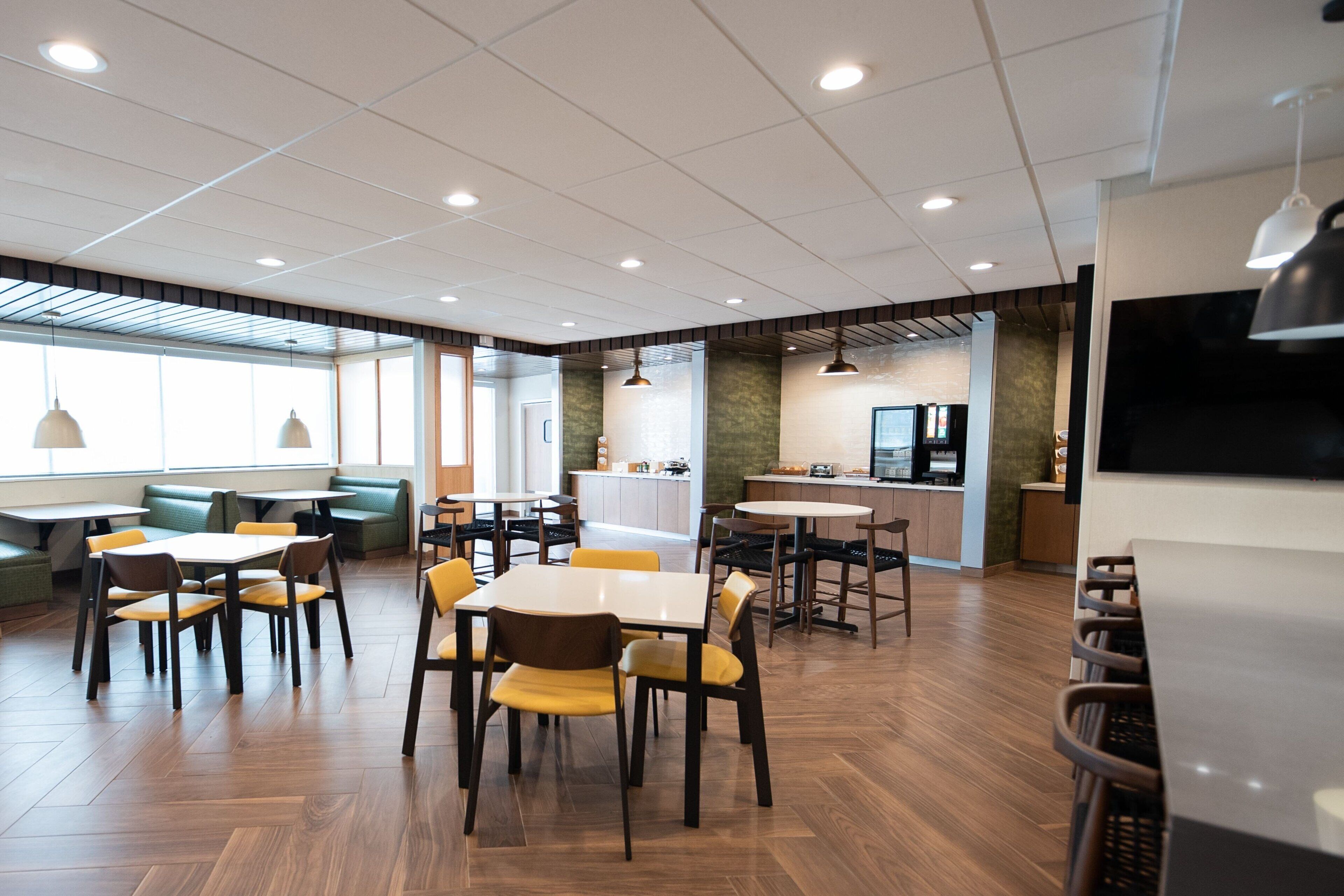 free daily continental breakfast