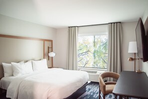 Hypo-allergenic bedding, desk, free cribs/infant beds, free WiFi - Fairfield Inn & Suites by Marriott Kingsport (Kingsport)