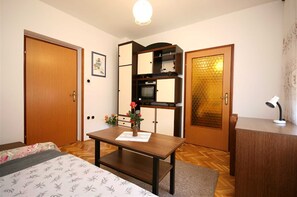 2 bedrooms, free WiFi, bed sheets - Anica  A4 -  Apartment with two bedrooms (Baška)