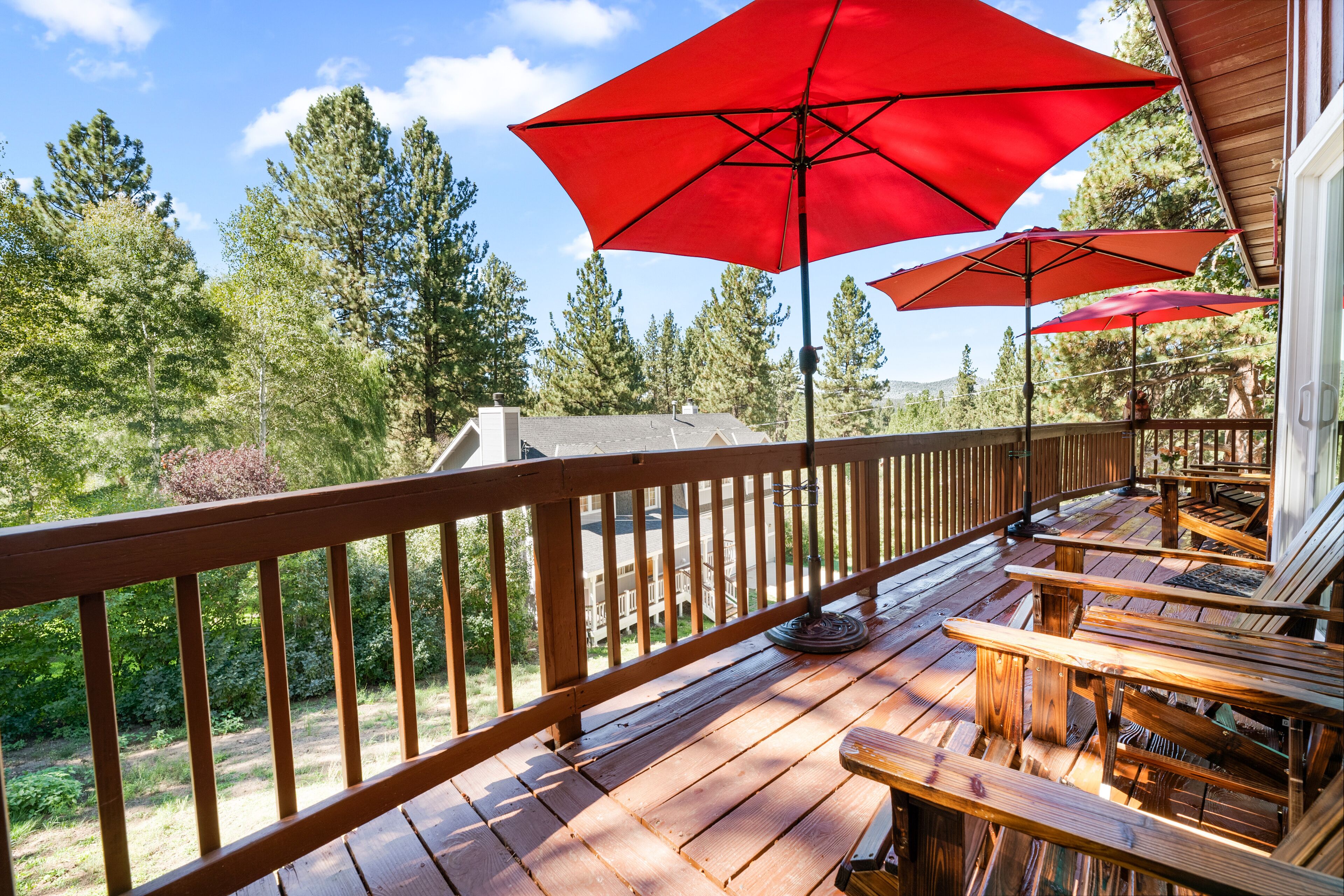 Views!! Walk to The Village, Marina, Lake, & Trails!