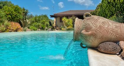 Cottage Soraya with independent swimming pool near Alghero and the beach