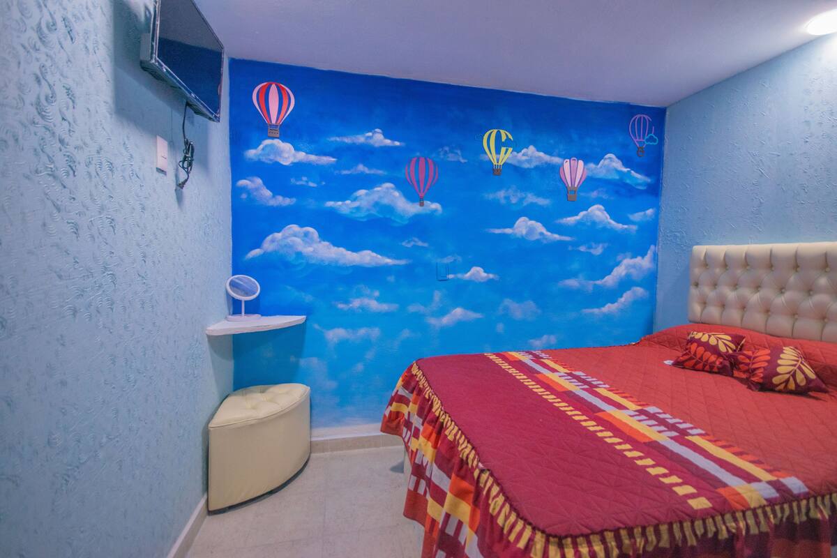 Room | Premium bedding, down duvets, free WiFi, individually decorated