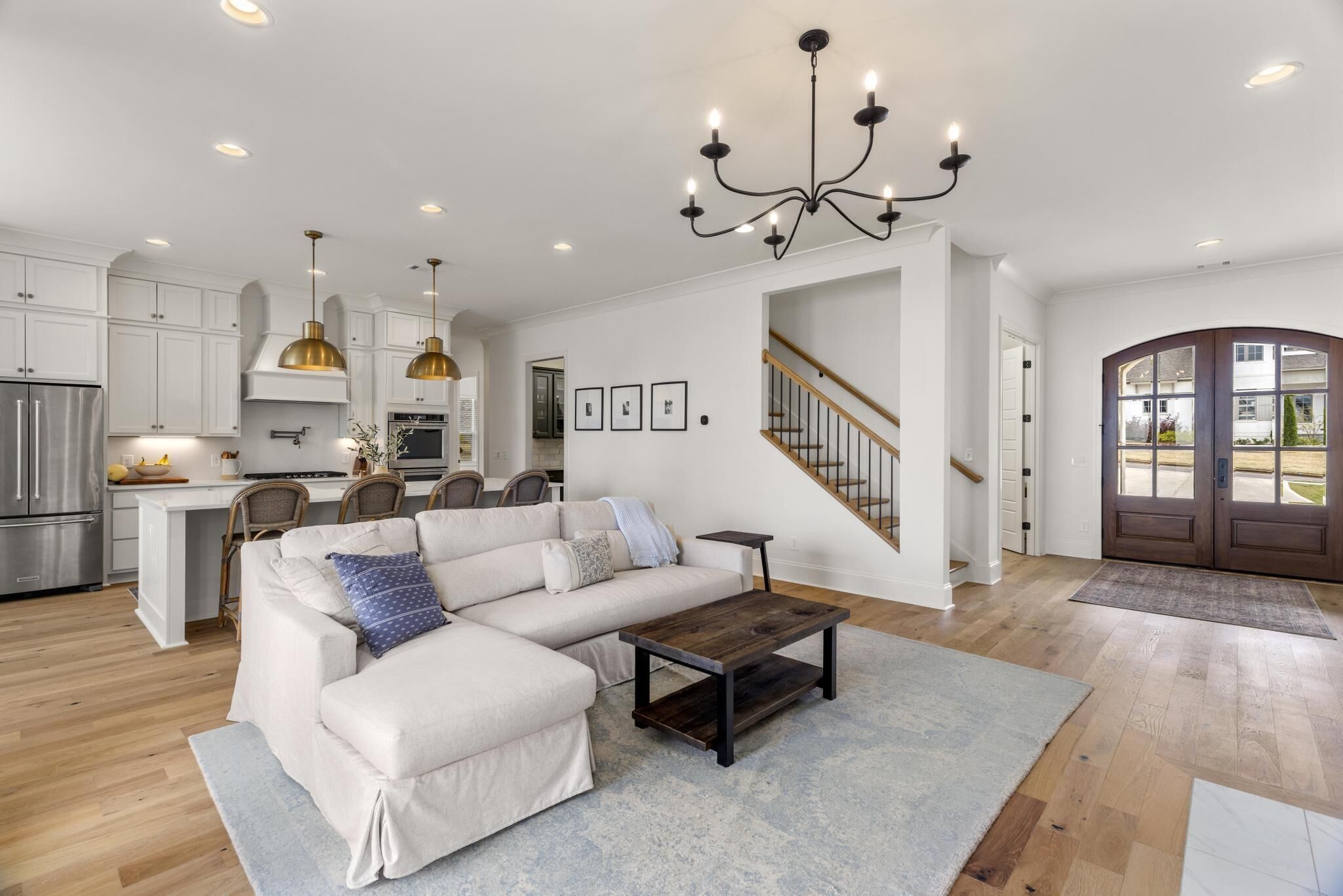 Ultimate Game Day House! Outdoor Grill 🍔 65” Smart Tv 🐅 King Suite 🚲 Peloton