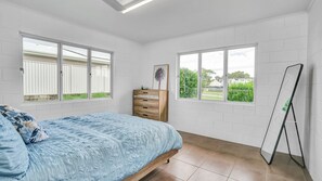 3 bedrooms, WiFi, bed sheets