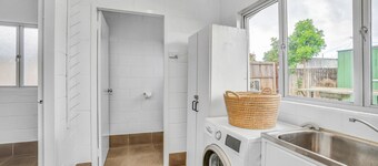 13 Indigo Avenue - 'Indigo Sands' - Rainbow Beach. Beds made for arrival. Close to beach