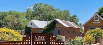 Best Location/ Walkable Neighborhood/ Gated Parking