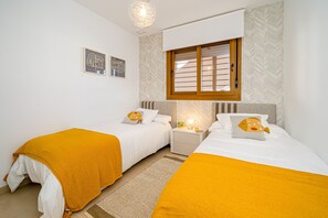 2 Schlafzimmer, Bügeleisen/Bügelbrett, kostenloses WLAN, Bettwäsche