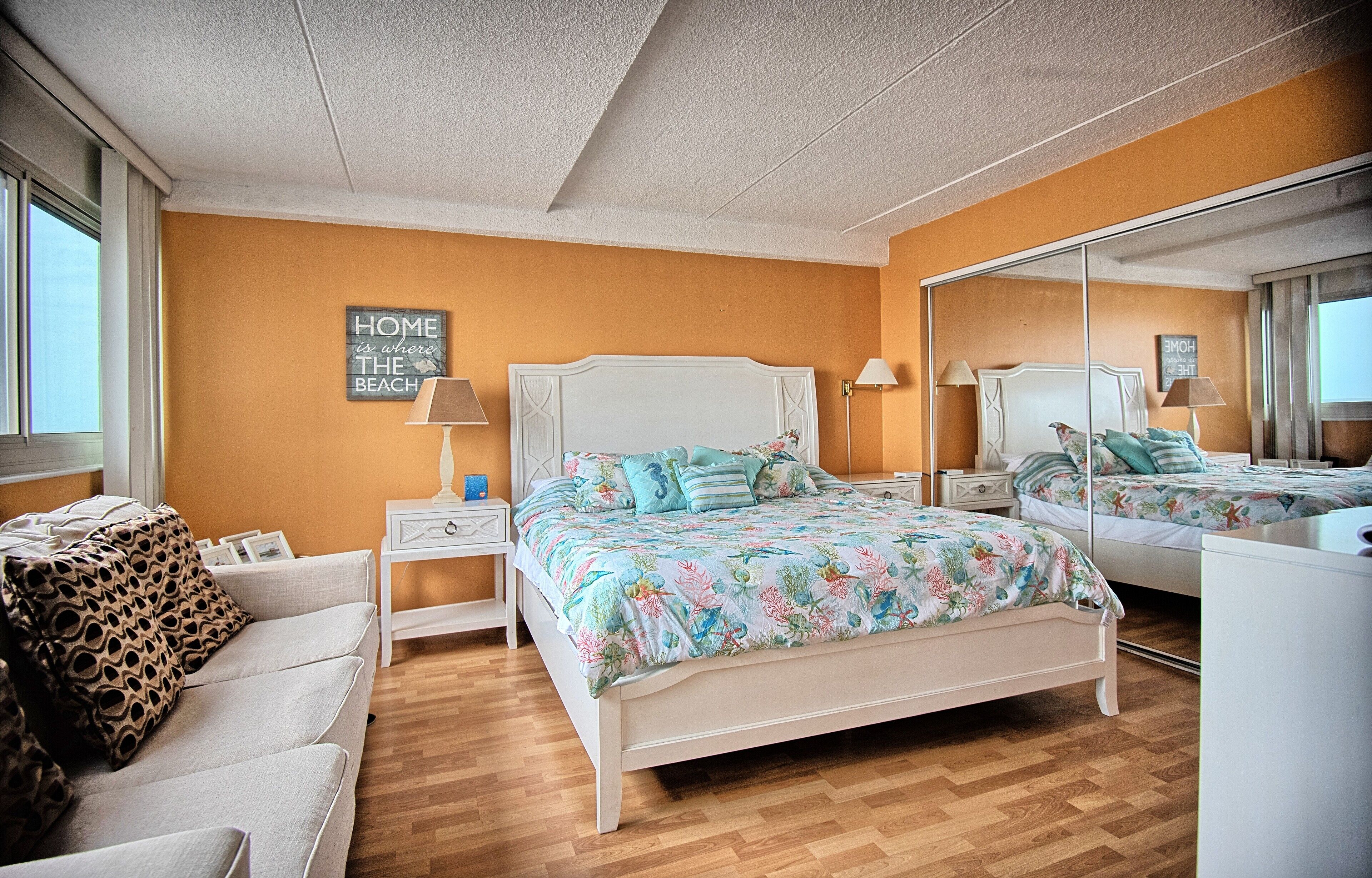 2 chambres, fer et planche à repasser, Wi-Fi gratuit, draps fournis