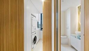 Interior - Impeccably positioned with Outstanding Harbour Views! (Darling Point)