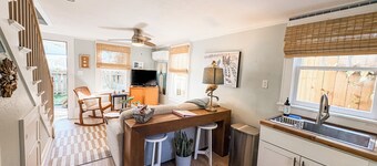 Newly Remodeled Tiny House- DwnTwn PSJ