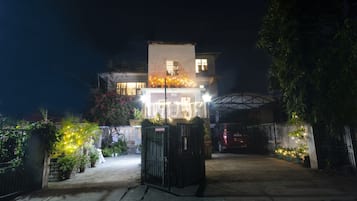 Extérieur