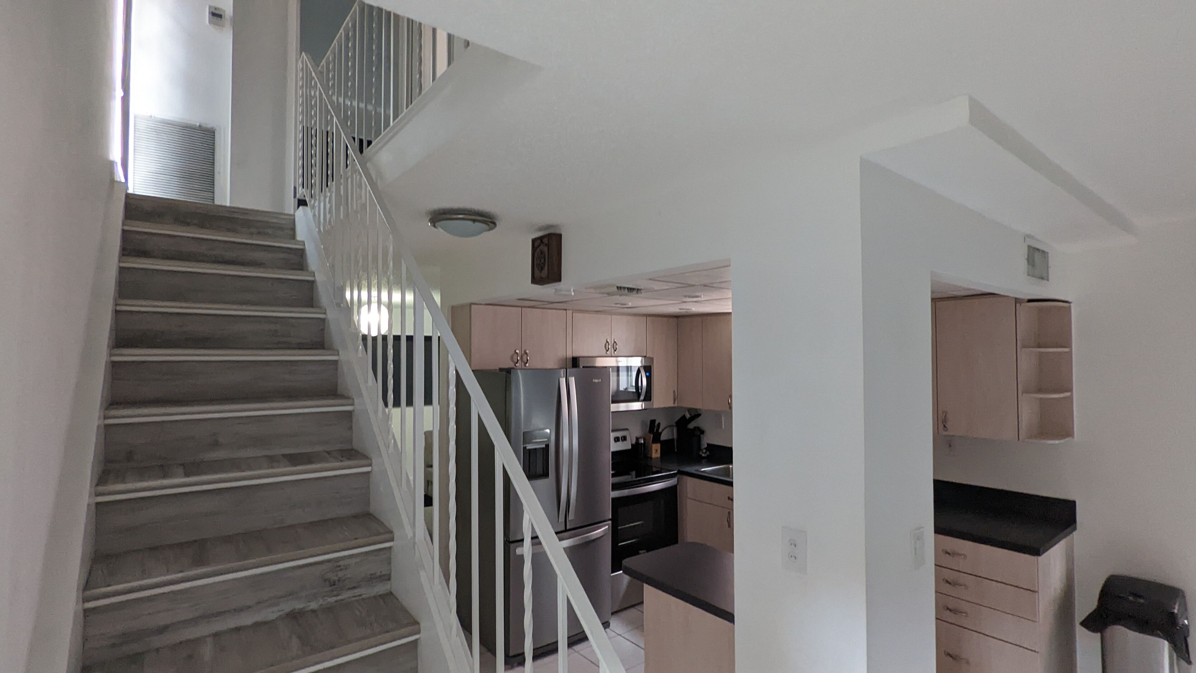 Modern Home w/ Big TVs, King Beds, Patios, Workspace