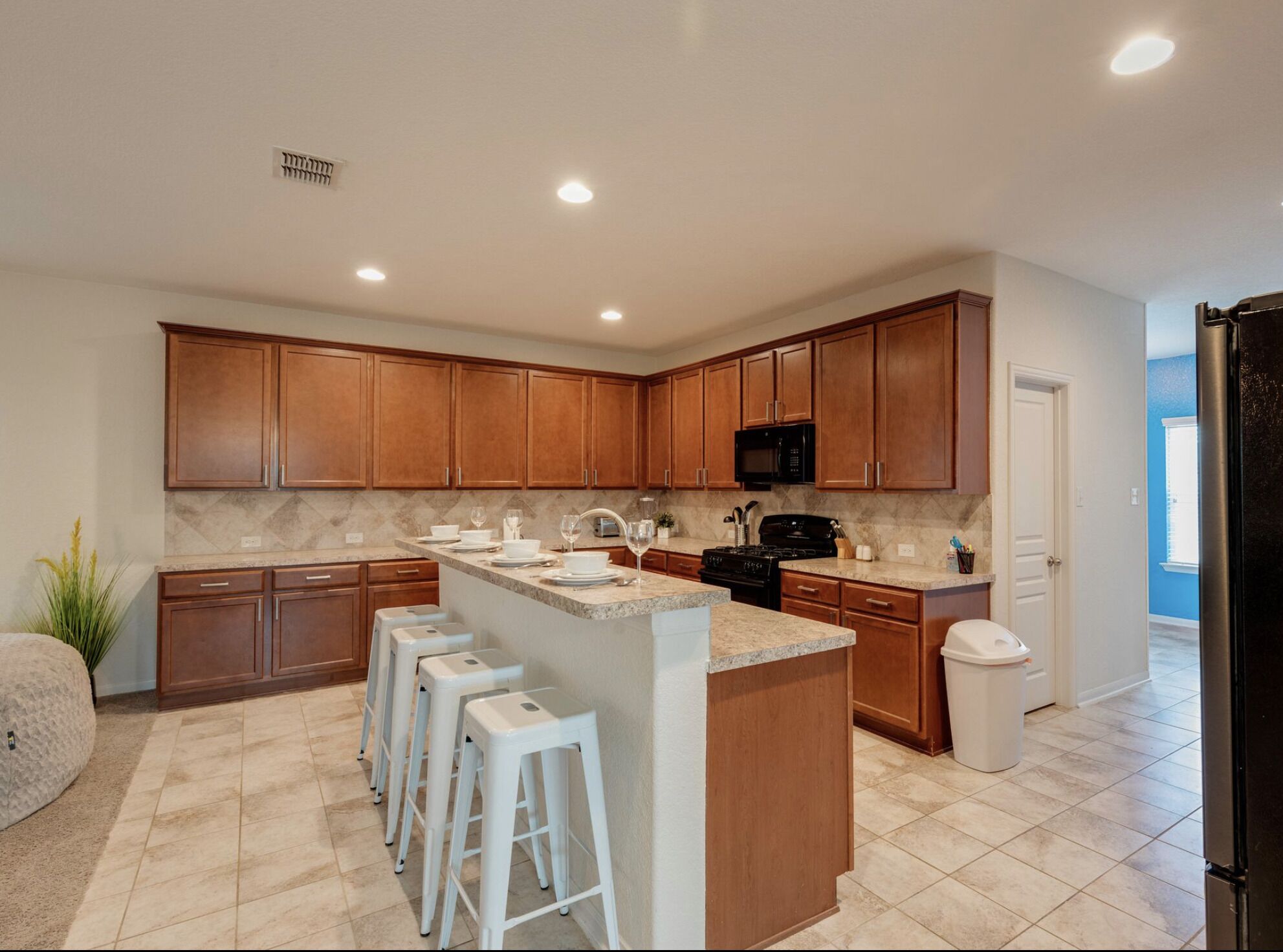 Relaxing and Spacious Home Away from Home