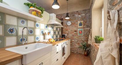 Spacious Studio Apartment with Garden in Restored Farmhouse
