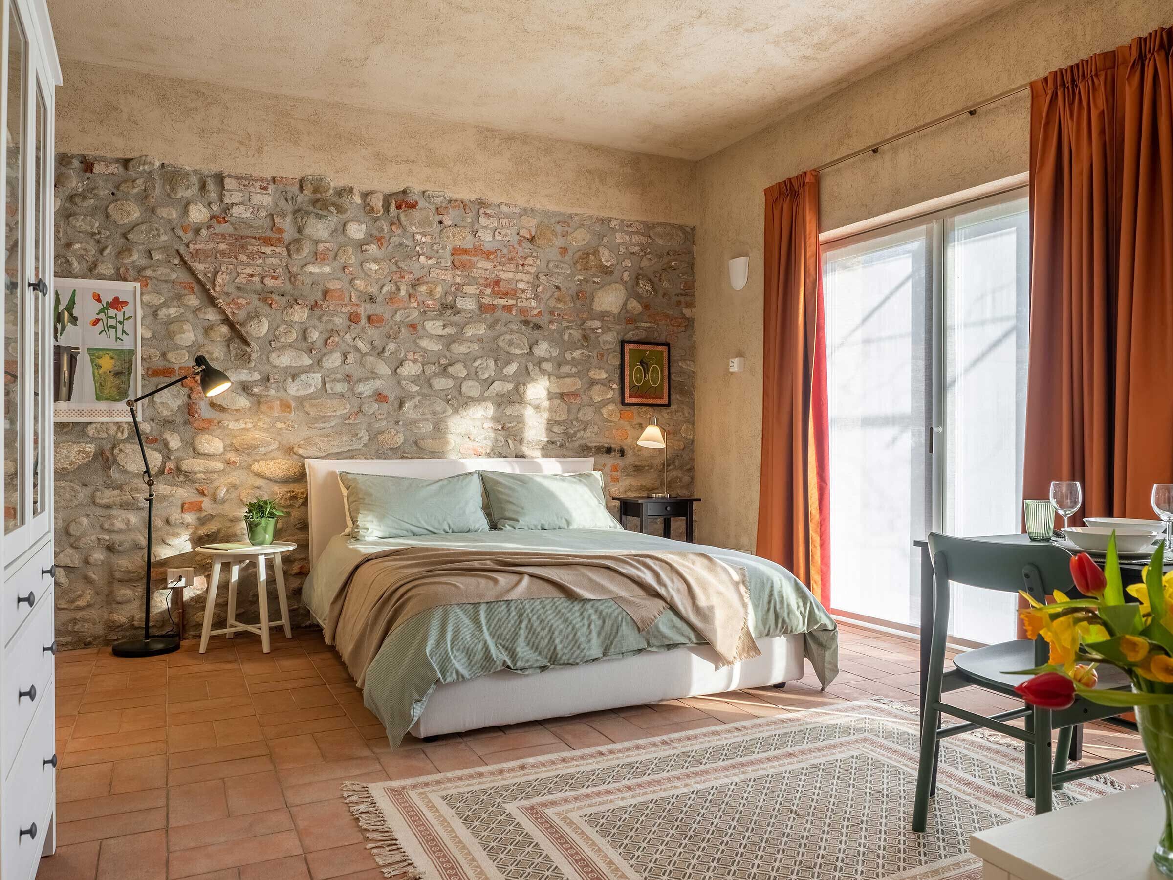 Quiet Studio Apartment with Garden in Farmhouse