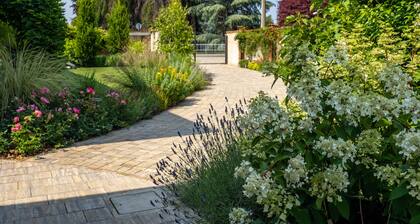 Loft Apartment in Farmhouse near Golf Club Bogogno