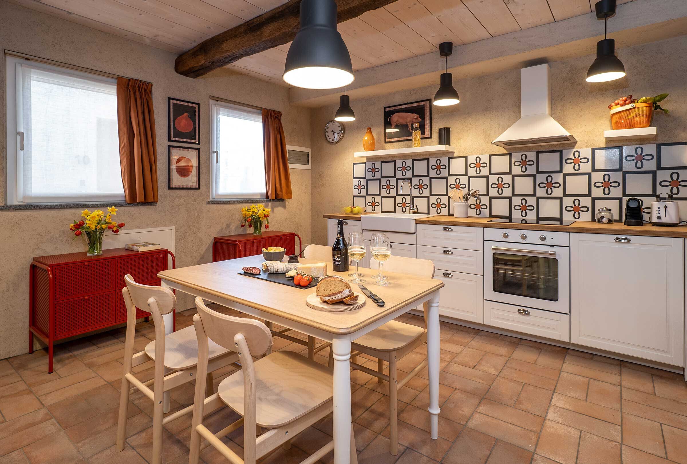 Large Loft Style Apartment with Garden in Farmhouse Resort