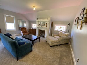 Télévision, cheminée