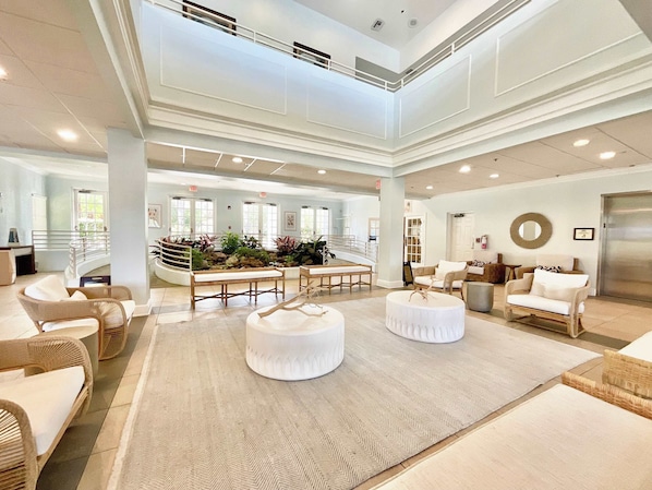 Lobby - Breezy Day at Bahama Bay (Davenport)
