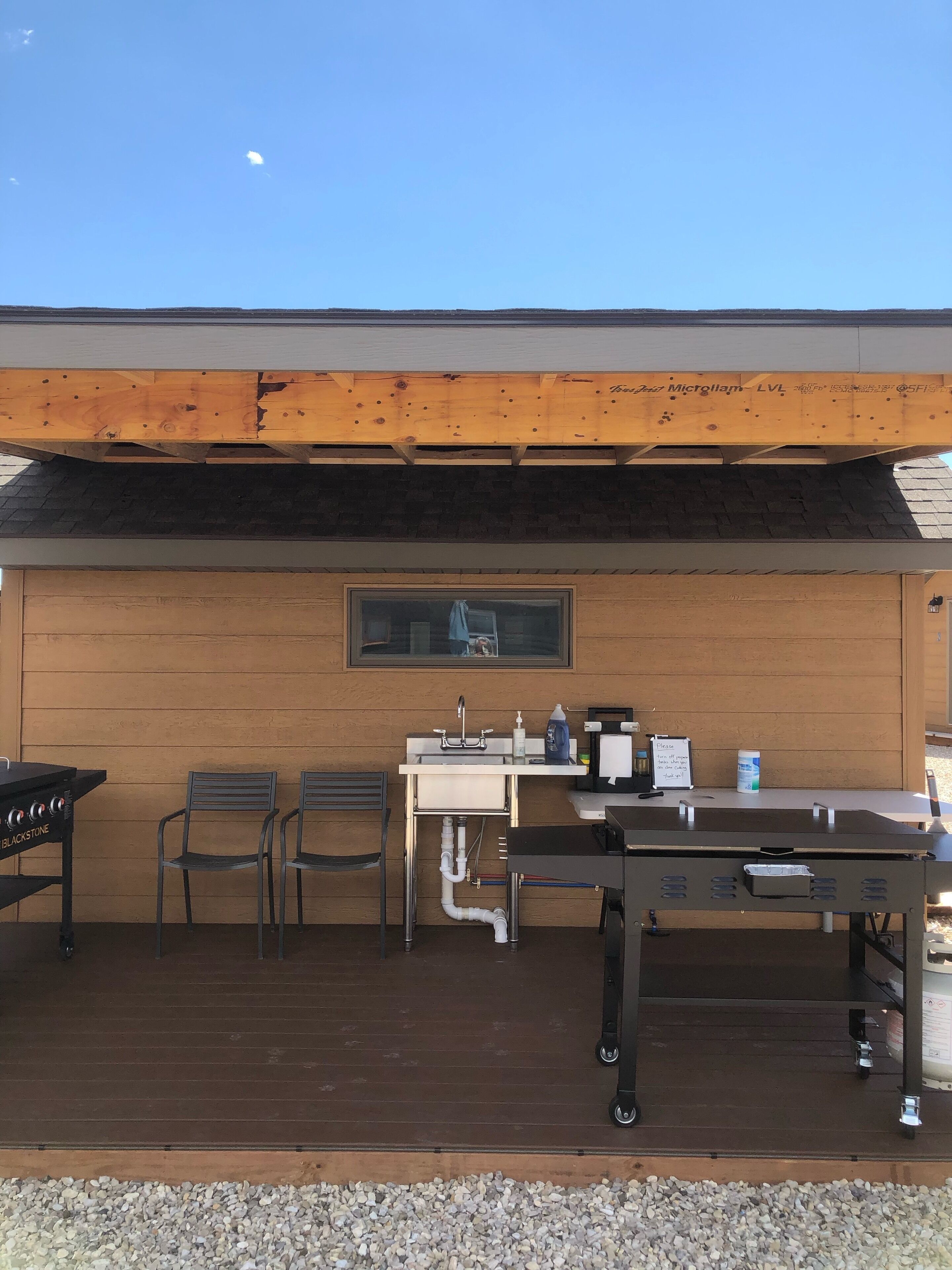 Cabins located at the base of the Beartooth Mountains