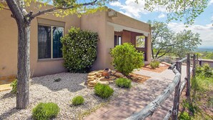 Property grounds - Fort Marcy 10 | Walk to Plaza | Kiva Fireplace | Full Kitchen | Hot Tub | Pool | Single Level (Santa Fe)