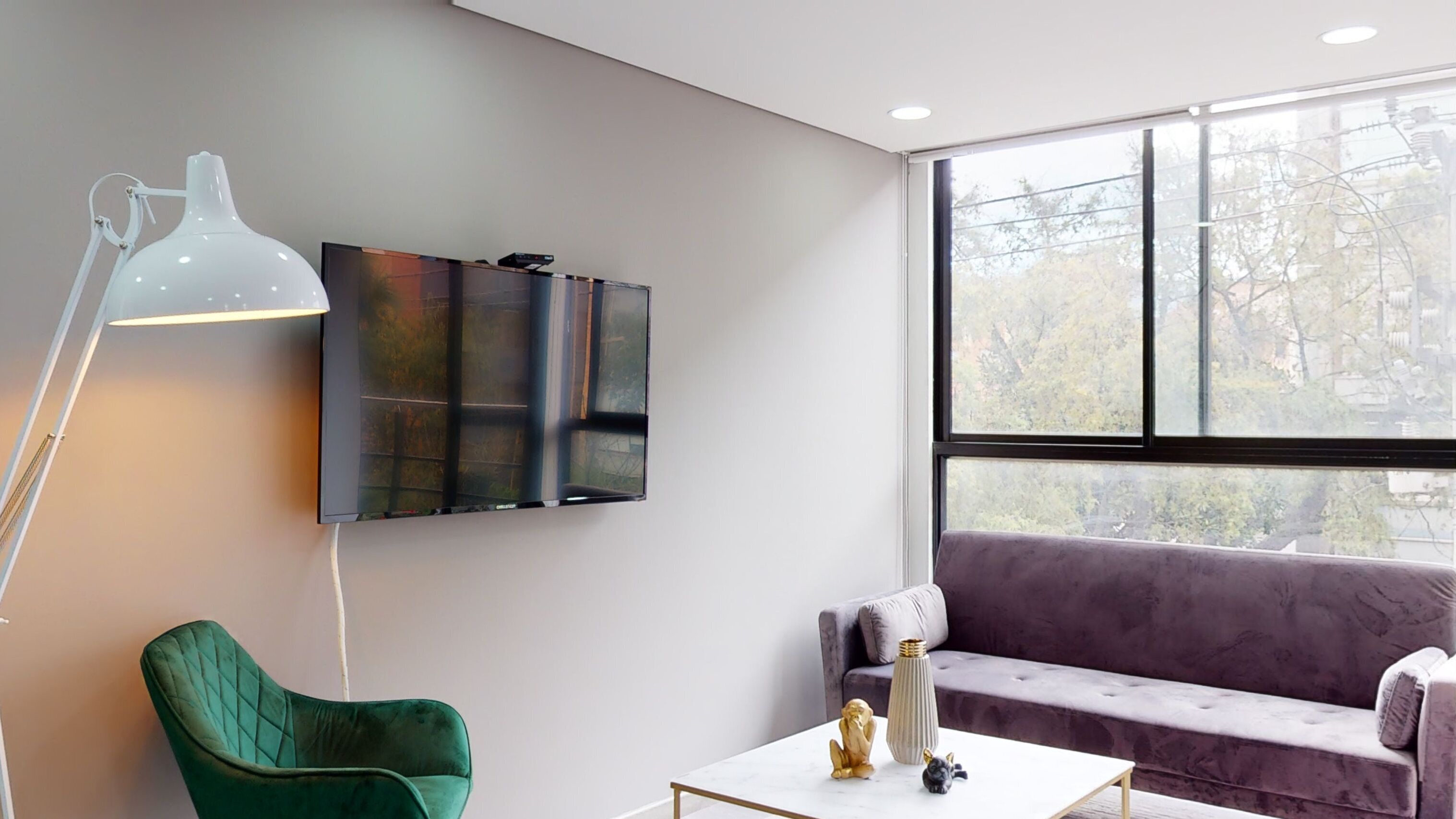 LUXURY 2 BEDROOM APARTMENT WITH BALCONY