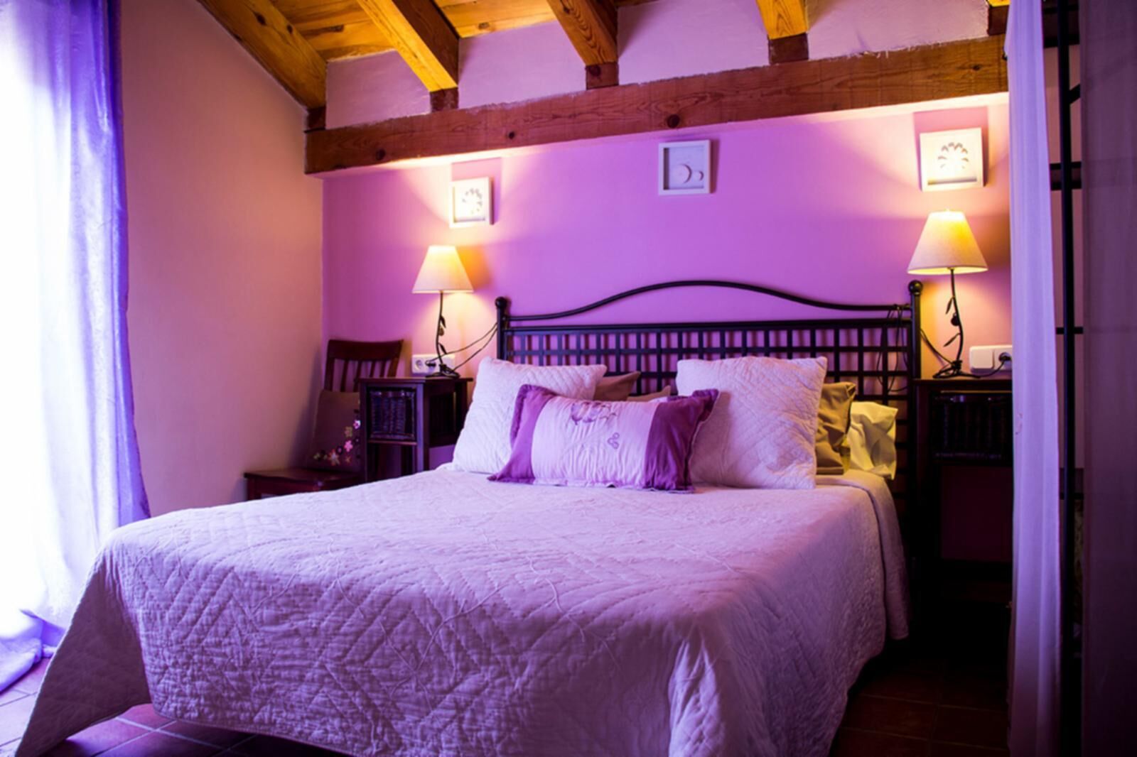 9 chambres, Wi-Fi, draps fournis